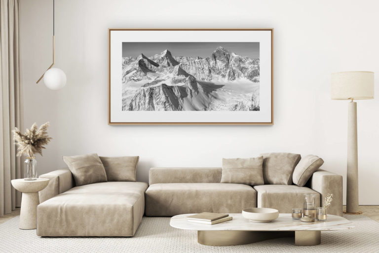 décoration salon clair rénové - photo montagne grand format - Vue panoramique de montagne en noir et blanc - Vue sur le Zinalrothorn, Obergabelhorn et Dent Blanche.