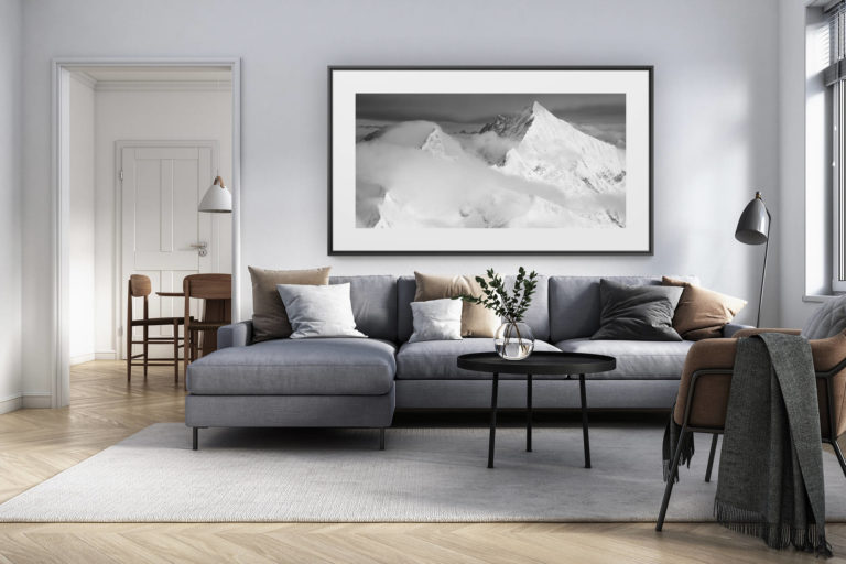 décoration intérieur salon rénové suisse - photo alpes panoramique grand format - Panoramique Zinalrothorn - Photo montagne noir et blanc Weisshorn