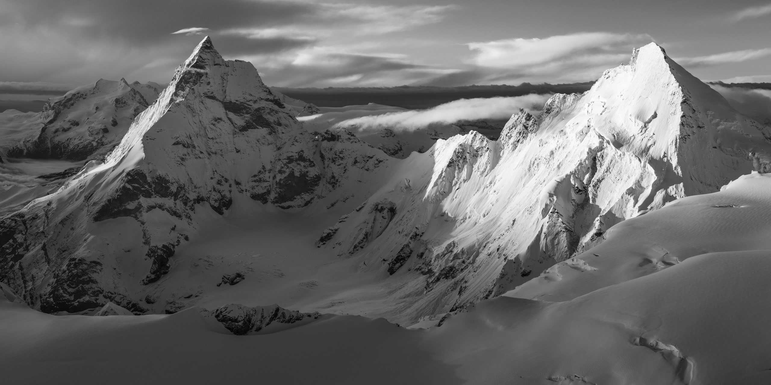 photo traversée cervin dent d'hérens zmutt noir et blanc