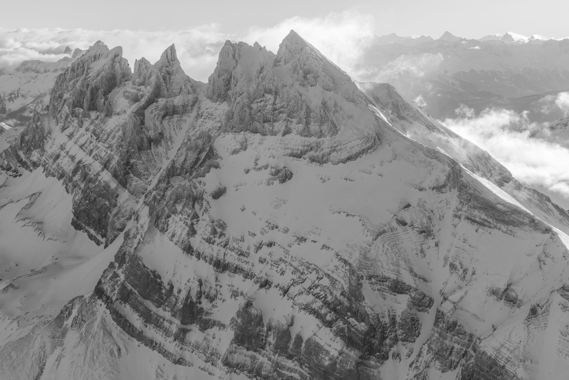 dents du midi - photo montagne avec la neige