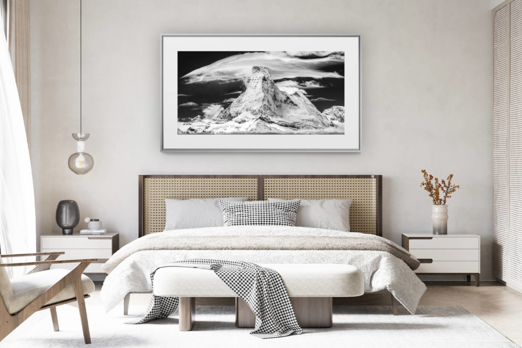 déco chambre chalet suisse rénové - photo panoramique montagne grand format - Panorama de montagne noir et blanc du mont Cervin à encadrer en déco d'intérieure
