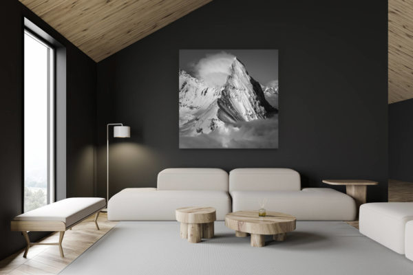 architecte intérieur rénovation chalet suisse - photo montagne grand format - photos montagnes enneigées d'Eiger - Mittellegi dans les nuages en noir et blanc