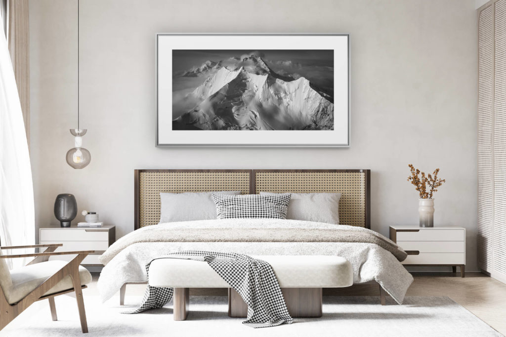 déco chambre chalet suisse rénové - photo panoramique montagne grand format -