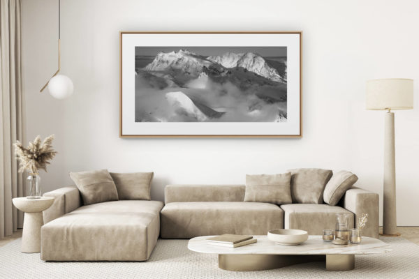 décoration salon clair rénové - photo montagne grand format - Zermatt Saas Fee Monte Rosa - Tableau photo d'un panorama de montagne noir et blanc -