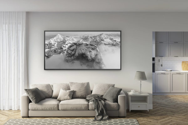déco salon rénové - tendance photo montagne grand format - Panorama des sommets des montagnes suisses et du Mont Cervin dans les nuages