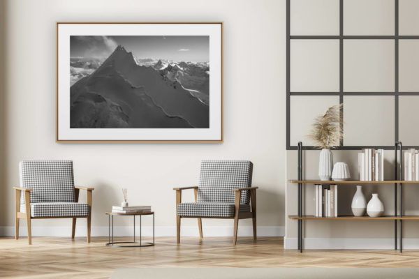 décoration intérieur moderne avec photo de montagne noir et blanc grand format -
