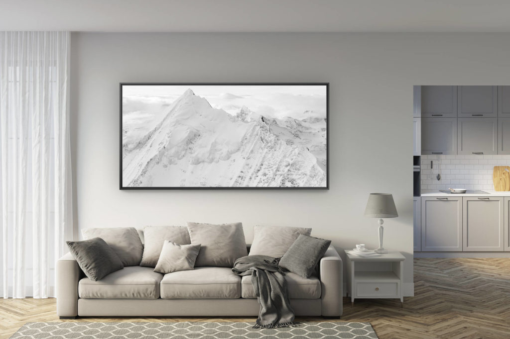 deco Wohnzimmer renoviert - trendy großformatige Bergfotos - Bergpanorama Weisshorn - Panoramalandschaft Alpenmassiv-.