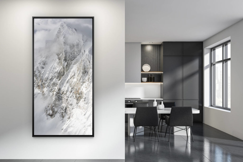 zeitgenössische Küchendekoration - großformatiges Bergfoto schwarz-weiß - Zinalrothorn Zermatt Engadin- Panoramablick vertikaler Berg