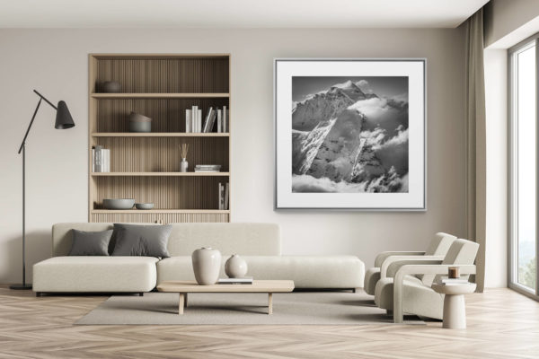 décoration chalet suisse - intérieur chalet suisse - photo montagne grand format - Jungfrau Suisse - le sommet de la montagne des Alpes Bernoises dans une fumée de nuages sous les rayons de soleil