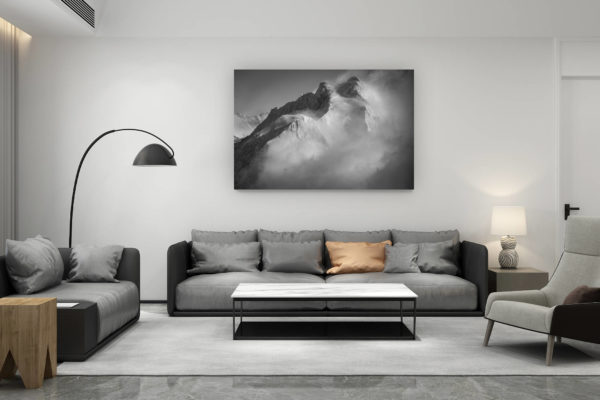 décoration salon contemporain suisse - cadeau amoureux de montagne suisse - Jungfrau- sommet des alpes Bernoises et massif montagneux dans une mer de nuages en noir et blanc