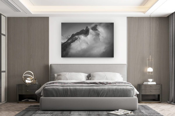 décoration murale chambre design - achat photo de montagne grand format - Jungfrau- sommet des alpes Bernoises et massif montagneux dans une mer de nuages en noir et blanc