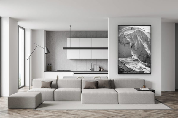 décoration murale salon suisse - photo montagne noir et blanc - déco salle à manger tendance - Image noir et blanc du sommet de montagne rocheuse du Weisshorn  depuis Grimentz dans les Alpes Valaisannes