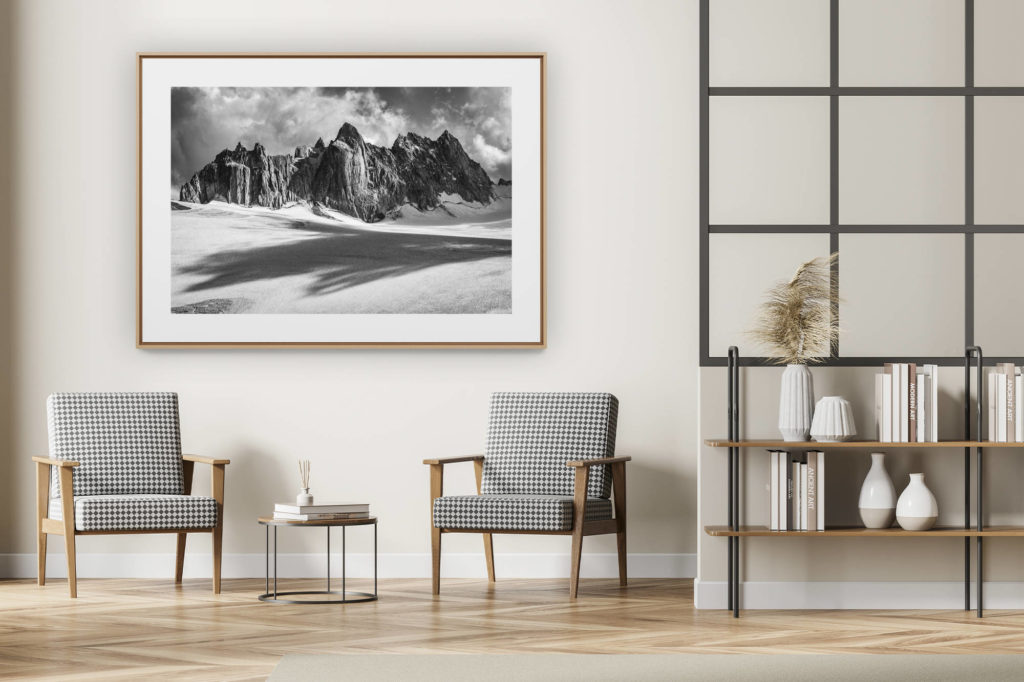 décoration intérieur moderne avec photo de montagne noir et blanc grand format - Photos montagne Mont-Blanc -Photo Alpes - Photo Aiguilles dorées depuis Trient