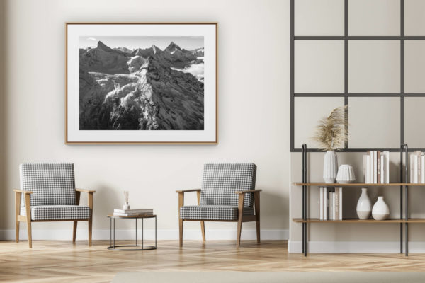 décoration intérieur moderne avec photo de montagne noir et blanc grand format - photo montagnes val d'anniviers grimentz zinal