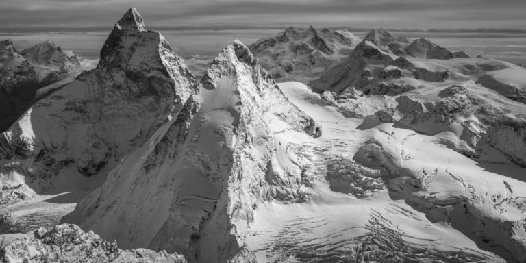 Schweizer Bergpanorama schwarz und weiß - Kunstwerk Matterhorn kaufen