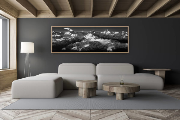 décoration salon chalet moderne - intérieur petit chalet suisse - photo montagne noir et blanc grand format - photo panoramique sur les montagnes du val d'anniviers