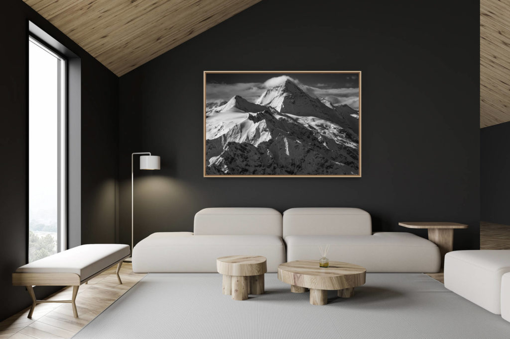 décoration chalet suisse - intérieur chalet suisse - photo montagne grand format - Photo noir et blanc de la Dent Blanche - Photo de la Reine des alpes - Photographie Dent Blanche et Grand Cornier - Enchaînement d’arêtes Tsa de l’Ano, Mourti, Bricola et la Dent Blanche