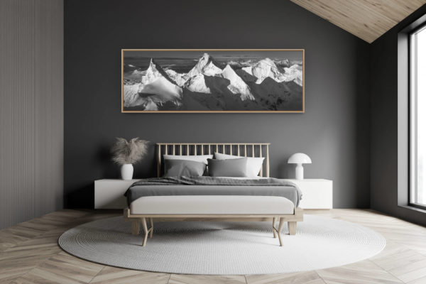 décoration chambre adulte moderne dans petit chalet suisse- photo montagne grand format - Photo noir et blanc panoramique montagnes Suisse