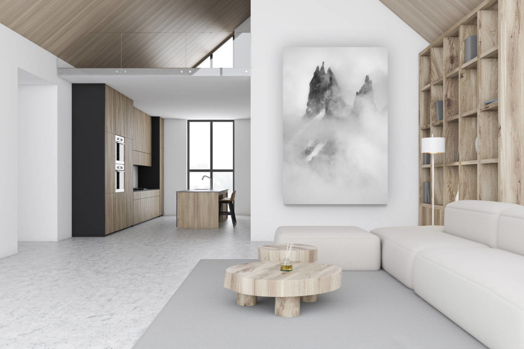 décoration chalet luxueux suisse - photo montagne grand format verticale - décoration murale design - Photo massif Mont Blanc - Image montagne dans les nuages - Dames Anglaises