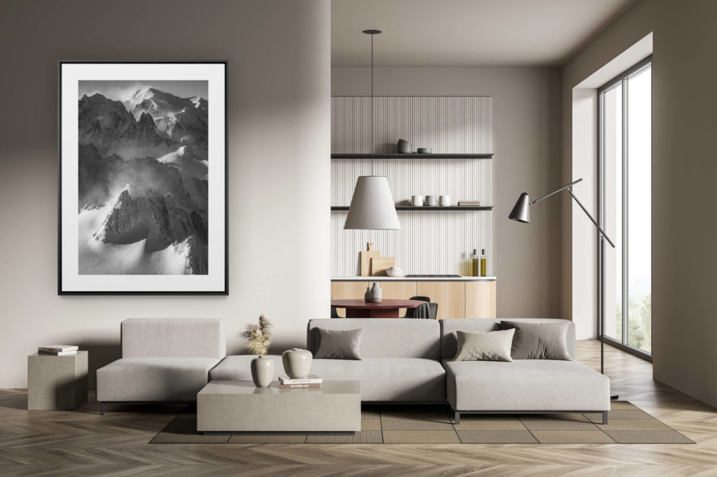 deco trend wohnzimmer modern - großformatiges schwarz-weißes Bergfoto - Aiguille du Tour - Schwarz-weiße Luftaufnahme des Mont Blanc und der Aiguille du Midi
