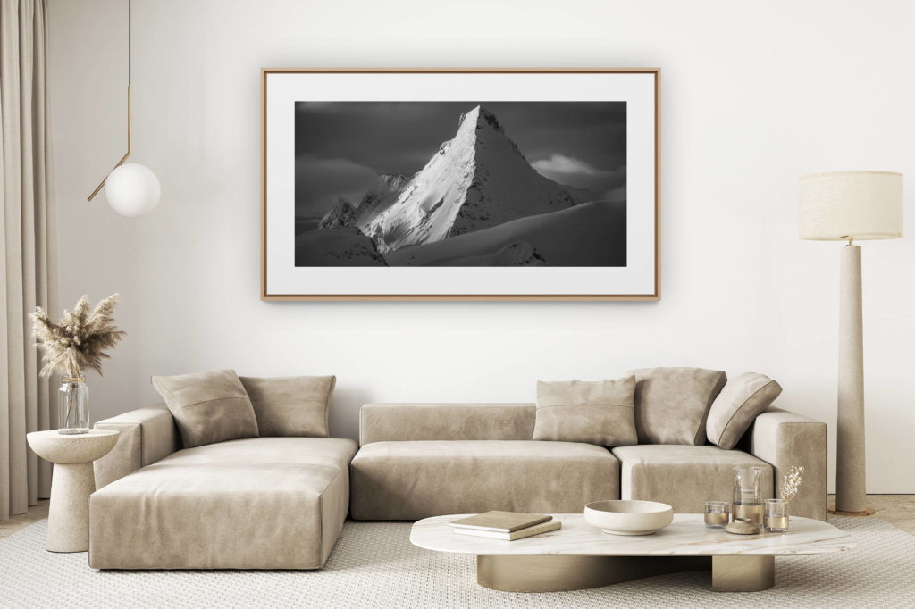 helle Wohnzimmerdekoration renoviert - großformatiges Bergfoto - Schneebild Berg schwarz-weiß - Alpenpanorama - Morgen- und Abendsonne auf Dent D&#039;Hérens