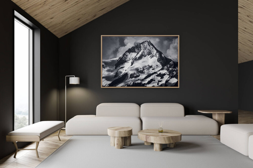 Dekoration Schweizer Chalet - Inneneinrichtung Schweizer Chalet - Bergfoto im Grossformat - Gipfel der Berner Alpen Schweiz - Aletschhorn von Saas aus gesehen