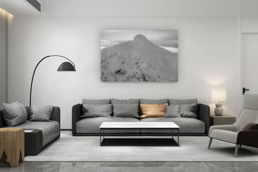 zeitgenössische Wohnzimmerdekoration aus der Schweiz - Geschenk für Schweizer Bergfreunde - Bergbild - Crans Montana Schweiz in Schwarz und Weiss