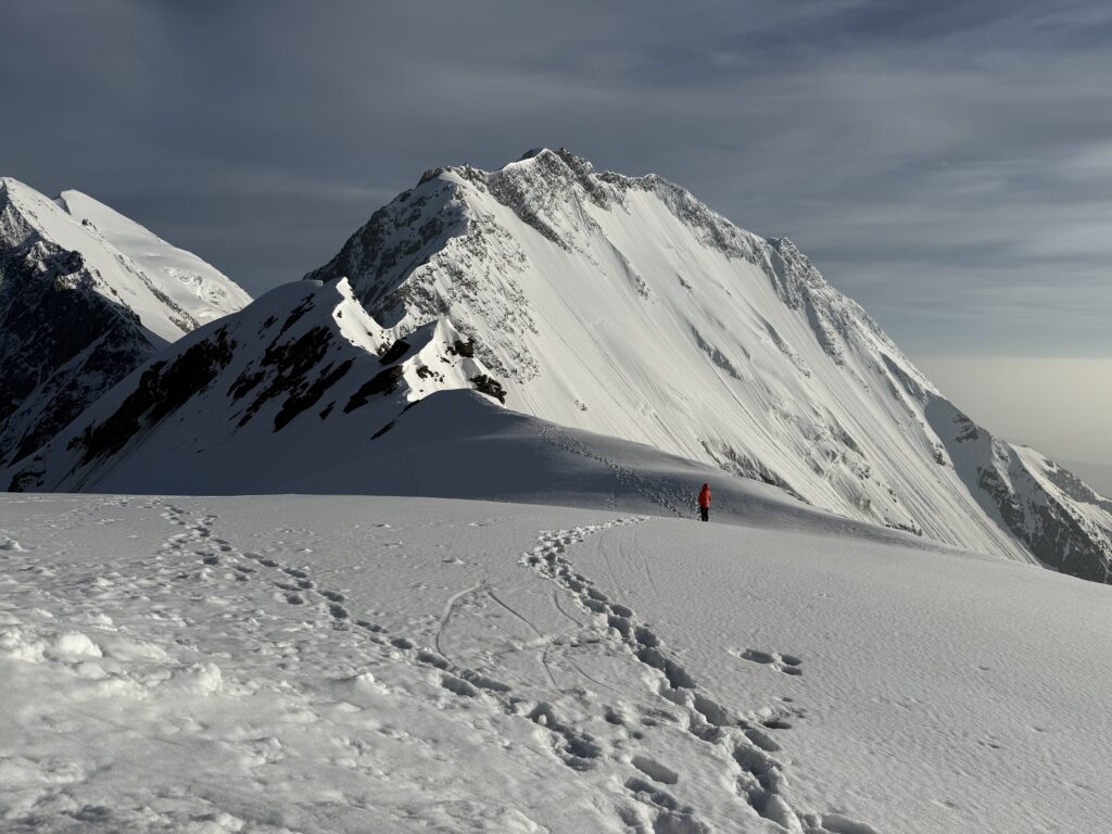 Ascent of Mont Blanc via Aiguille de Bionnassay