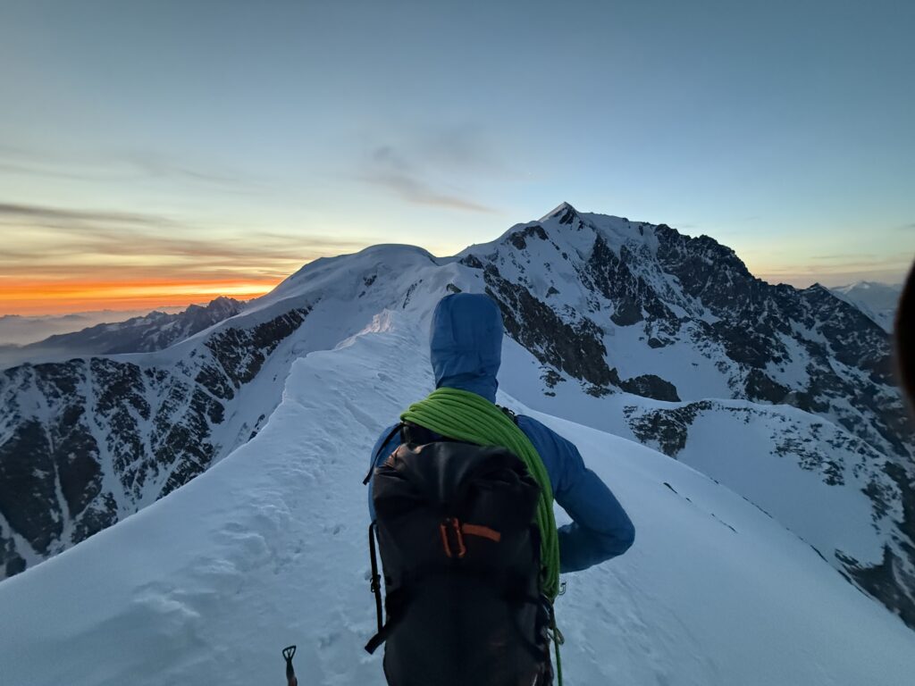 Lever de soleil sur l'Aiguille de Bionnassay Sonnenaufgang auf der Aiguille de Bionnassay
