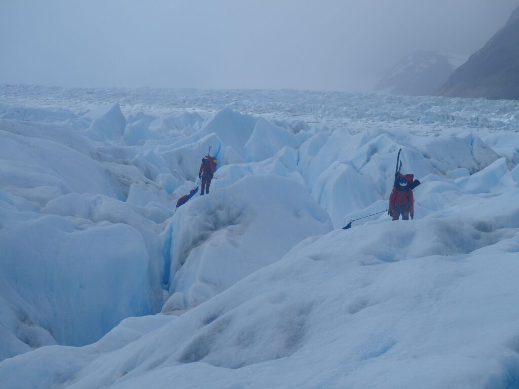 Campos de Hielo glacier with two climbers
