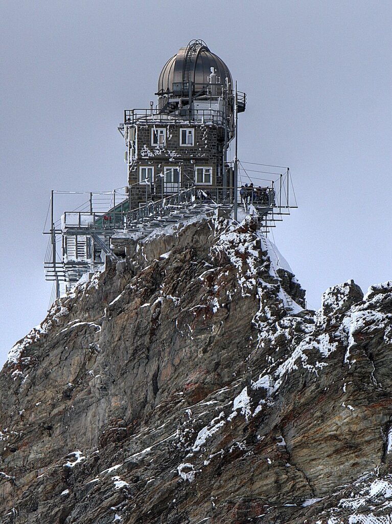 Observatoire du Sphynx, recherches scientifiques en montagne sur le Jungfraujoch
